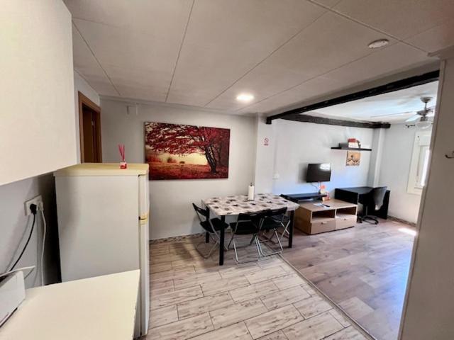 4 APTOS FULLY EQUIPPED STUDIOs NEARLY CENTER Elche Exterior foto