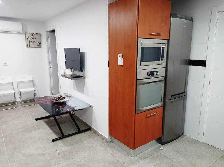 4 APTOS FULLY EQUIPPED STUDIOs NEARLY CENTER Elche Exterior foto