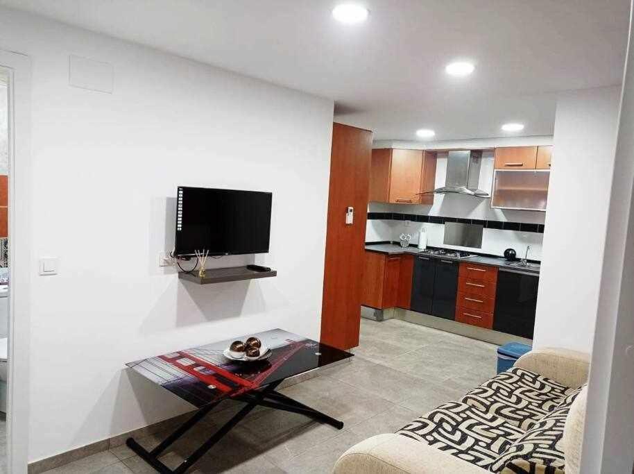 4 APTOS FULLY EQUIPPED STUDIOs NEARLY CENTER Elche Exterior foto